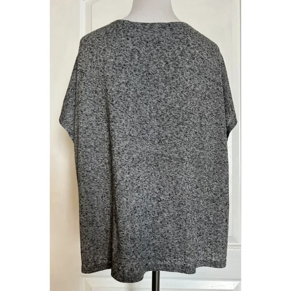 EBERJEY Bobby The Camp Top Designer Casual V Neck Slouchy Sleep Shirt Lounge L